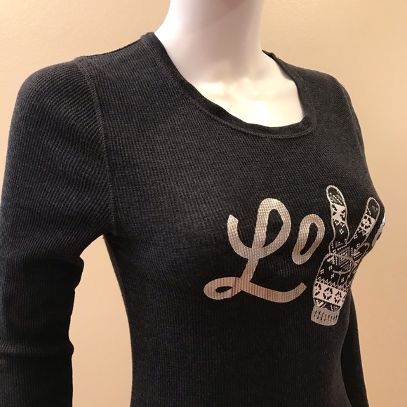 Old Navy Long Sleeve Thermal Top Womens Medium Love Peace Mitten Charcoal Grey - Picture 8 of 13